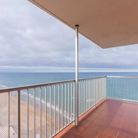 Apartamento Ocean's Whisper: Les Palmeres Seaview Sanctuary Valencia