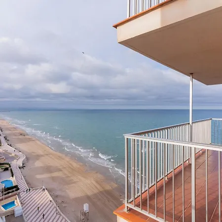 Ocean's Whisper: Les Palmeres Seaview Sanctuary Valencia